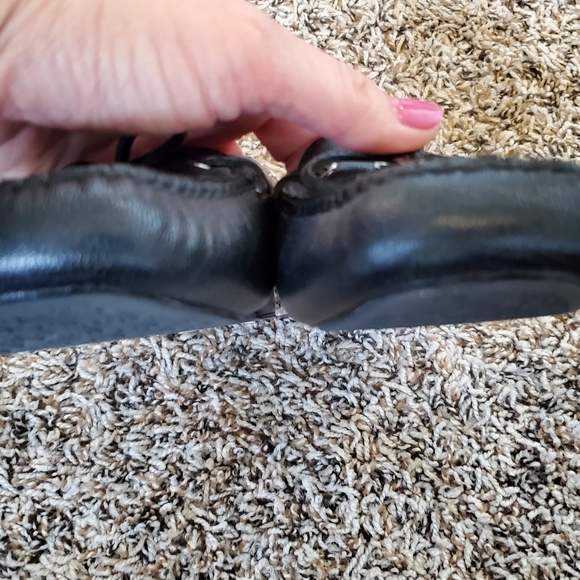 Shoes - Picture 5 of 7